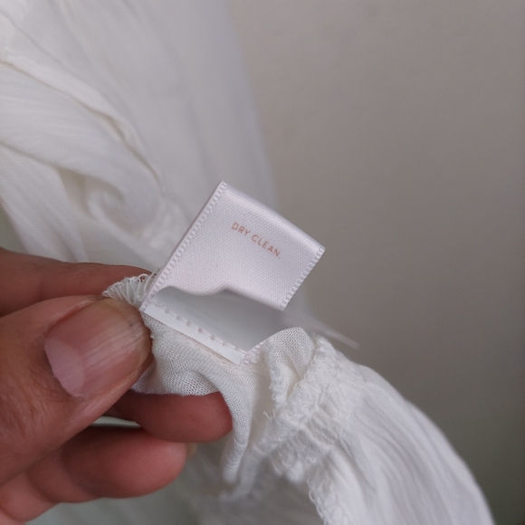 Embroidered White Blouse - Picture 10 of 11